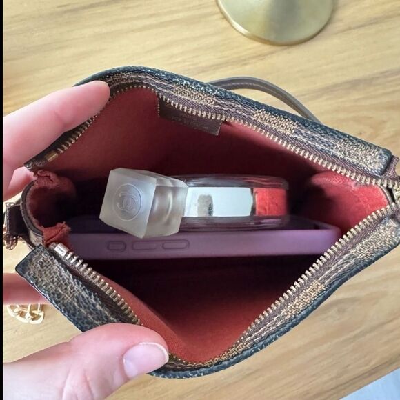 ✅AUTHENTIC✅LOUIS VUITTON TRUTH EBENE POUCH - Picture 13 of 14